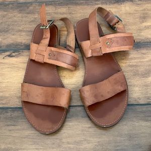 Leather sandals
